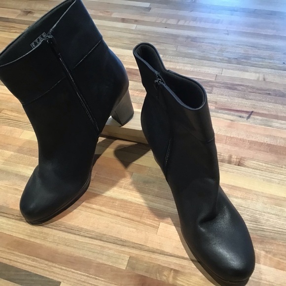 Clarks Shoes - Clarks